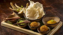 Origem_Nossas_Heranc_as__Abaraje___vatapa___pimenta__e__Crispy_de_camara_o_seco__pititinga_frita__Leonardo_Freite_02__1_.0